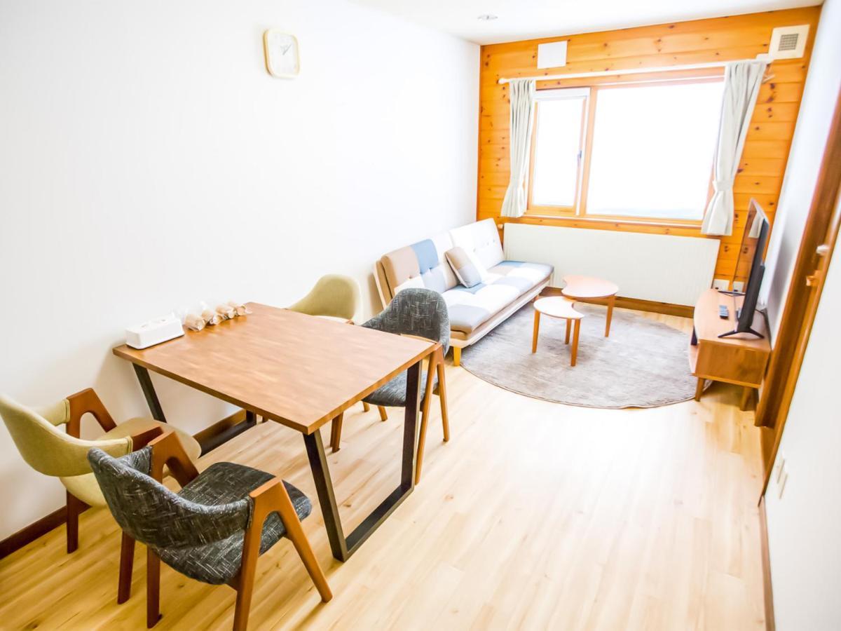 Rusutsu Lodges Pension Lilla Huset Niseko Eksteriør bilde